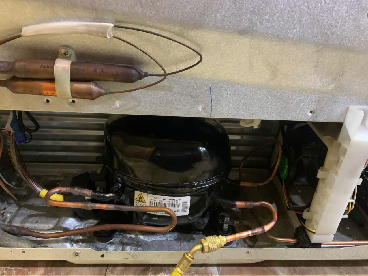 Giải Mã Lỗi Nháy Đèn 7 Lần Trên Tủ Lạnh Hitachi: Liên Hệ Ngay Để Được Khắc Phục