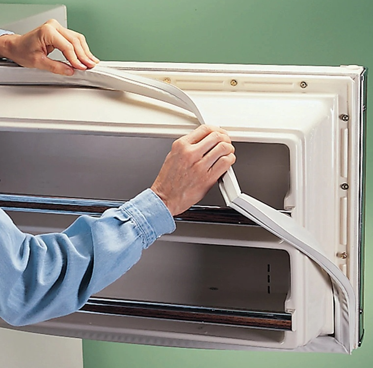 Giải Pháp Nào Là Hiệu Quả Cho Tủ Lạnh Hitachi Bị Chảy Nước, Ẩm Ướt?